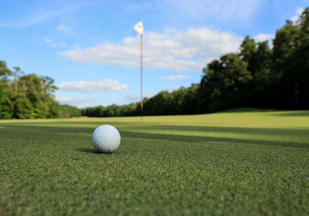Understanding the Distinction: Steel versus Graphite Shafts Understanding the Distinction: Steel versus Graphite Shafts