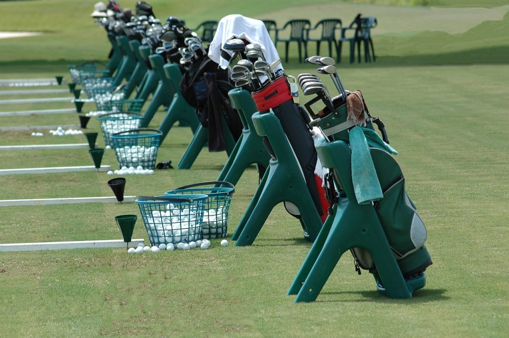 Cavity-Back or Muscle-Back: Choosing the Best Irons for Your Golf Game